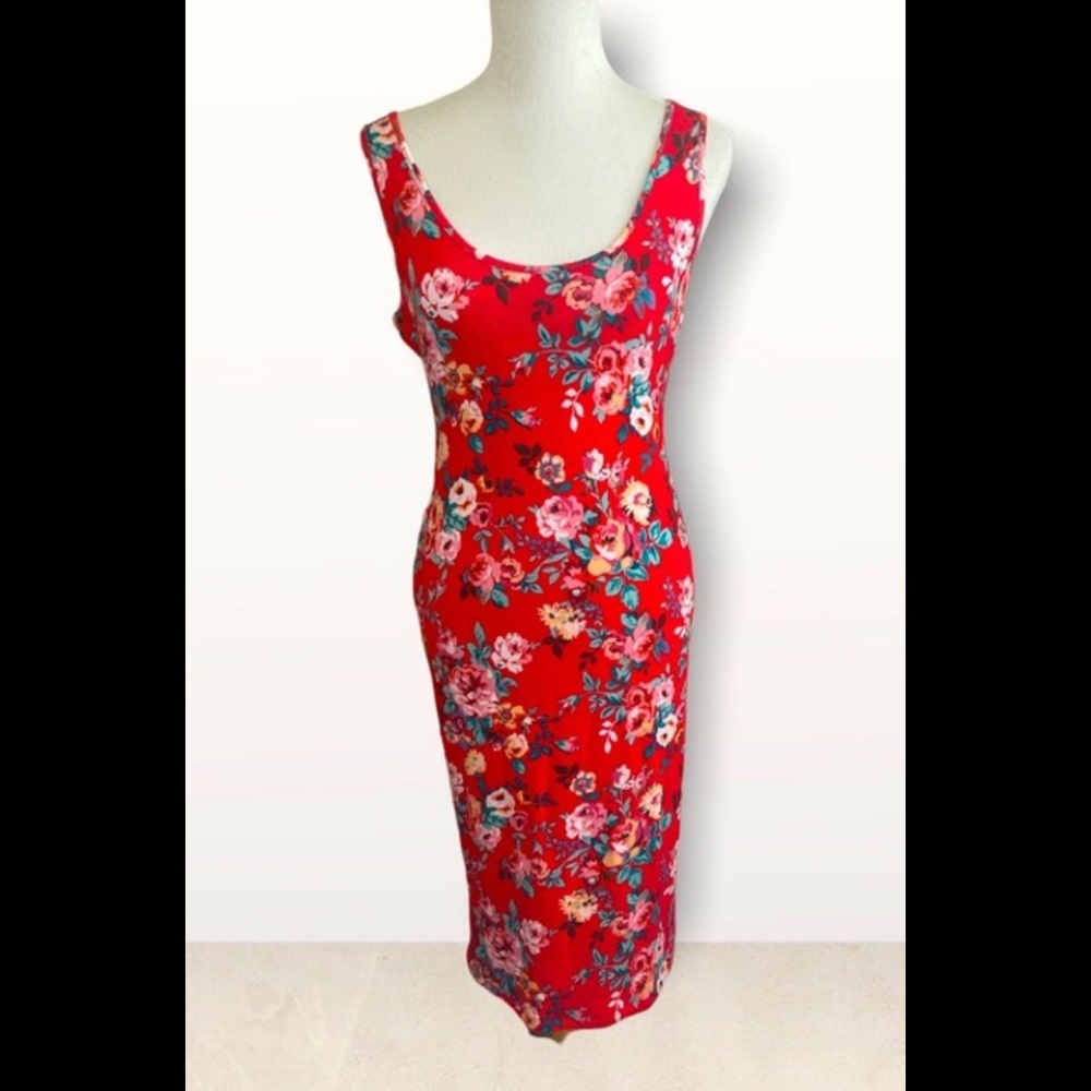 New with Tags-Free Press Clothing  Red Floral Sun Dress